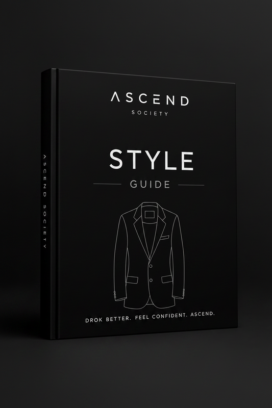 THE ULTIMATE STYLE GUIDE - Book cover featuring a detailed style guide for personal fashion and confidence.